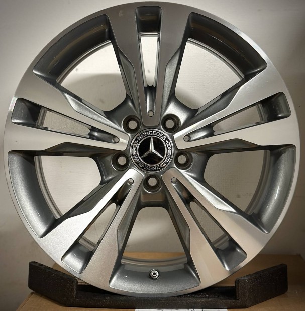Mercedes Gyari w205 7.5-8.5 x18 zoll gyári alufelnik