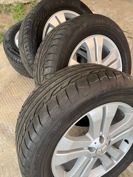 Mercedes ML 5x112 R19 275/55 R19 Nyári szett