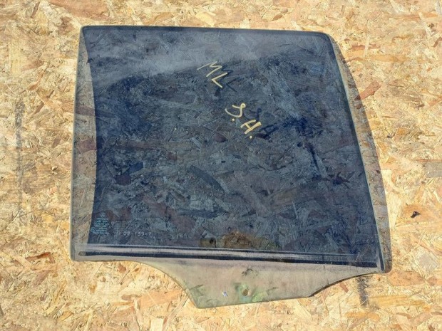 Mercedes ML W163 (1998-2005) Jobb H�ts� Ajt� �veg