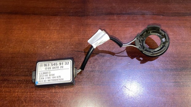 Mercedes ML W163 ind�t�sg�tl� modul / korm�ny sz�gjelad� vez�rl� -