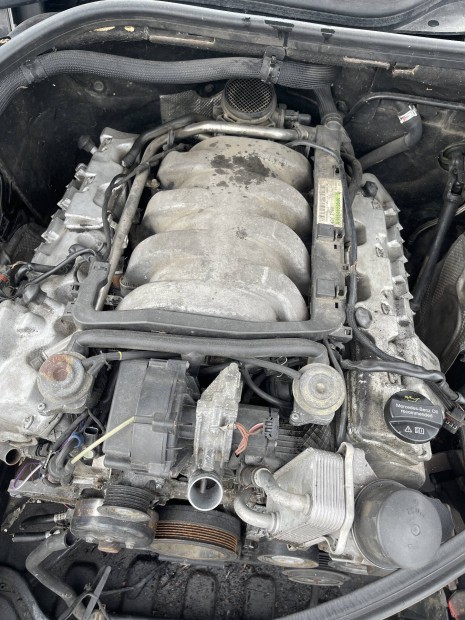 Mercedes ML v8 benzin motor elad