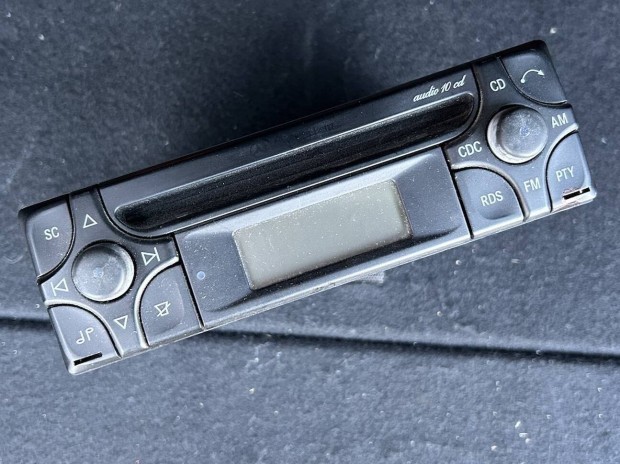 Mercedes Mercedes-Benz Audio 10 cd fejegys�g r�di� W124 W202 W210 W140