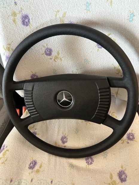 Mercedes Mercedes-Benz W107 W114 W115 W123 gy�ri korm�ny b�rkorm�ny