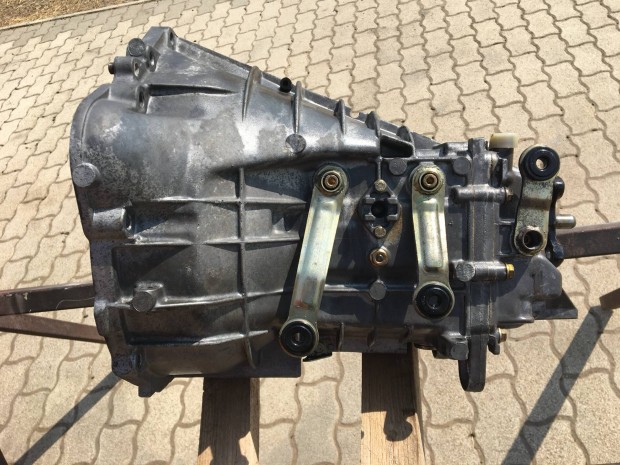 Mercedes Mercedes-Benz W124 W201 gy�ri v�lt� 4 sebess�ges manu�lis
