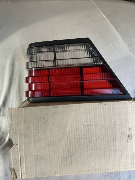 Mercedes Mercedes-Benz W124 gyári Hella 1 darab bal hátsó lámpa