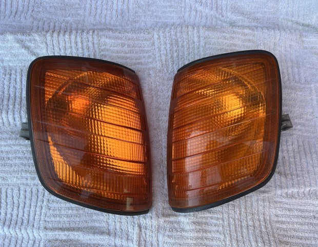 Mercedes Mercedes-Benz W124 gyri Hella index irnyjelz lmpa pr