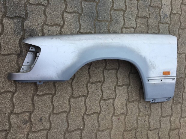 Mercedes Mercedes-Benz W124 gyári bal első sárvédő