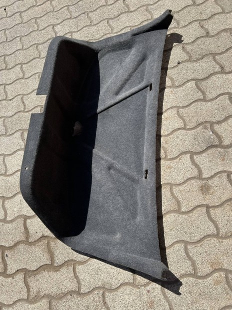 Mercedes Mercedes-Benz W124 gyri csomagtrajt krpit burkolat