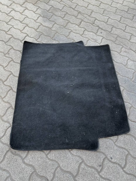 Mercedes Mercedes-Benz W124 gyri csomagtrsznyeg krpit