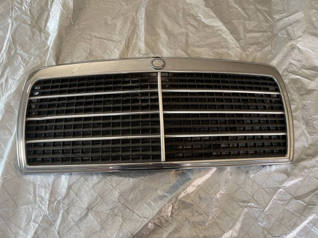 Mercedes Mercedes-Benz W124 gyári hűtőrács