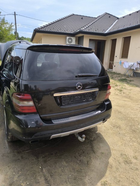 Mercedes Ml 320 CDI W164 Alkatrészek eladók
