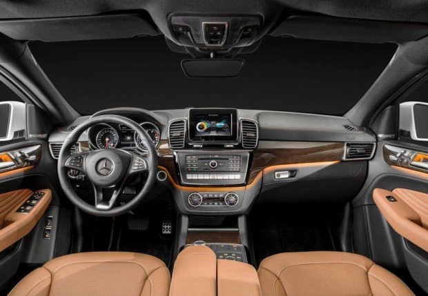 Mercedes Mszerfal w167 Gle kzzel varrt elad