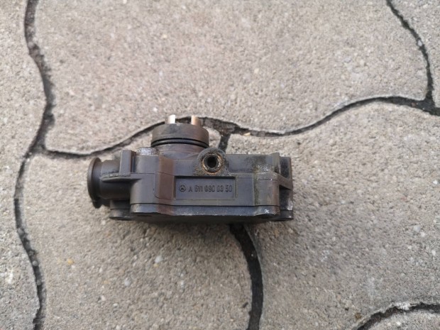 Mercedes OM611 kisnyoms pumpa A6110900350 elad