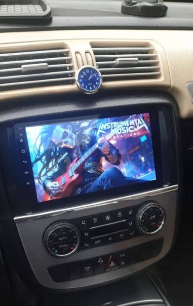 Mercedes R Multimédia Carplay GPS Rádió Tolatókamerával