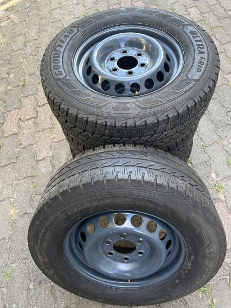 Mercedes Sprinter 16" kerk felni aclfelni tli gumi 4db