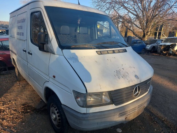 Mercedes Sprinter 2.3 alkatrszei 1995-v