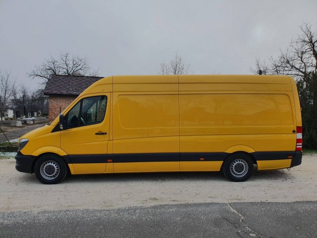 Mercedes Sprinter 316 Lenyitható Rámpával 10" képernyő Tolatókamera VH