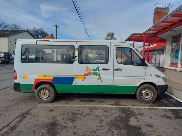 Mercedes Sprinter 9 személyes Személy 2.2 Diesel Fix Ár!