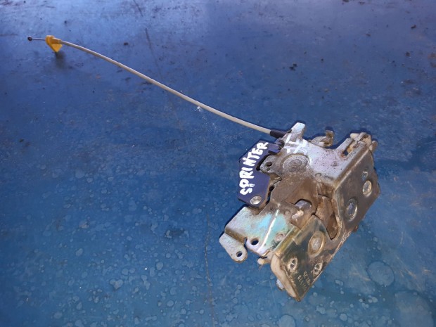 Mercedes Sprinter Jobb Els� Ajt� Z�rszerkezet