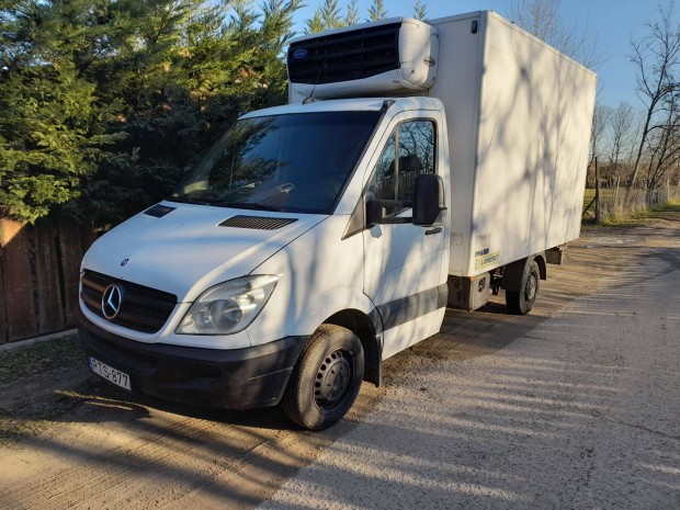 Mercedes Sprinter Mnuszos Htvel