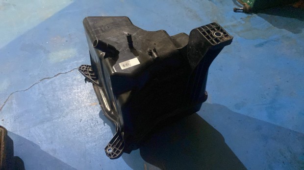 Mercedes Sprinter W907-910 ADBLUE TARTLY SZIVATTYVAL A9104706900