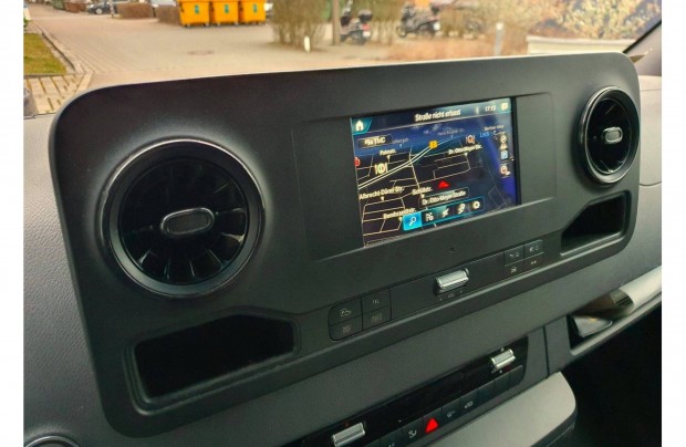 Mercedes Sprinter W907 W910 - 7" col Mbux kijelz kperny A9079001703