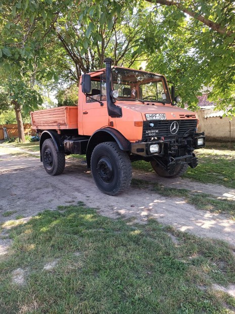 Mercedes Unimog 1500 elad 