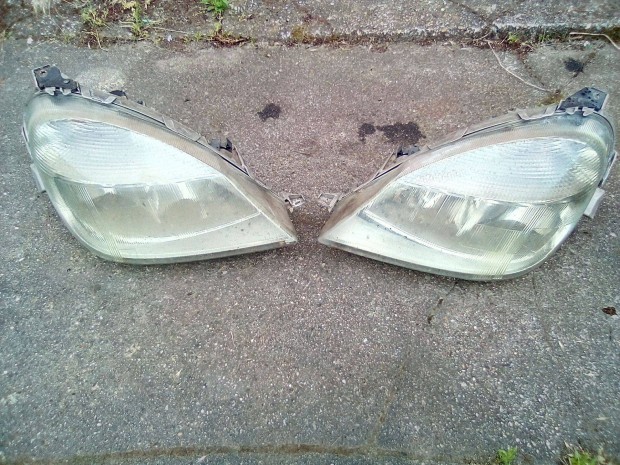 Mercedes Vaneo első lámpák