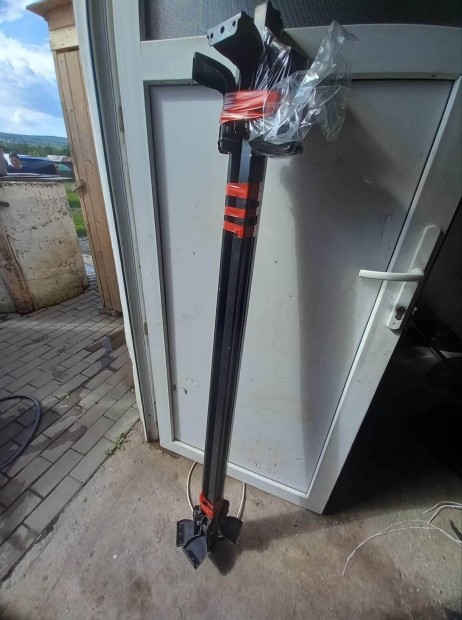 Mercedes Viano Csomag Tart