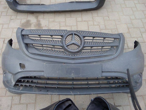 Mercedes Viano Gyári első lökhárító ,vészhárító Vito, viano