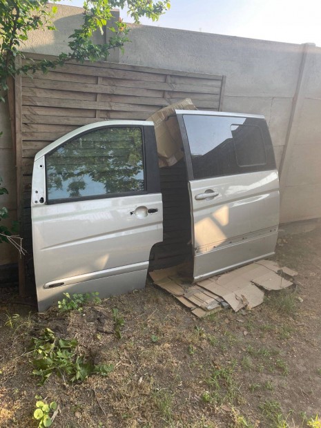 Mercedes Viano W639 bal oldali ajtk
