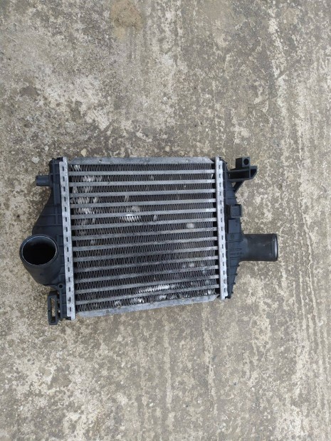 Mercedes Vito 110D intercooler elad!