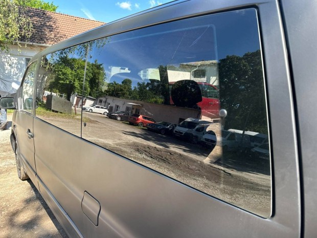 Mercedes Vito 638 Bal hátsó nyiló üveg