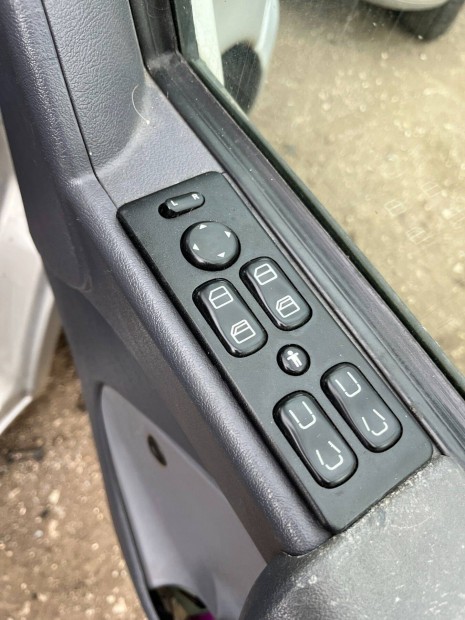 Mercedes Vito 638 V-osztly ablakemel kapcsol panel