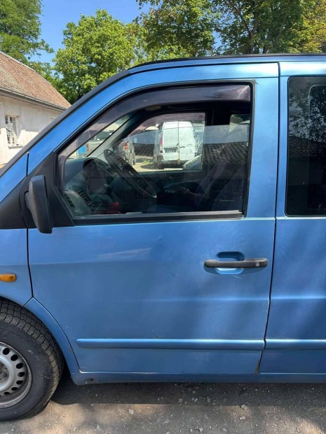 Mercedes Vito 638 bal első ajtó