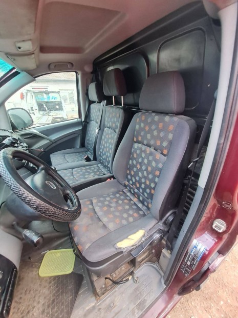 Mercedes Vito 639 bal els vezetls