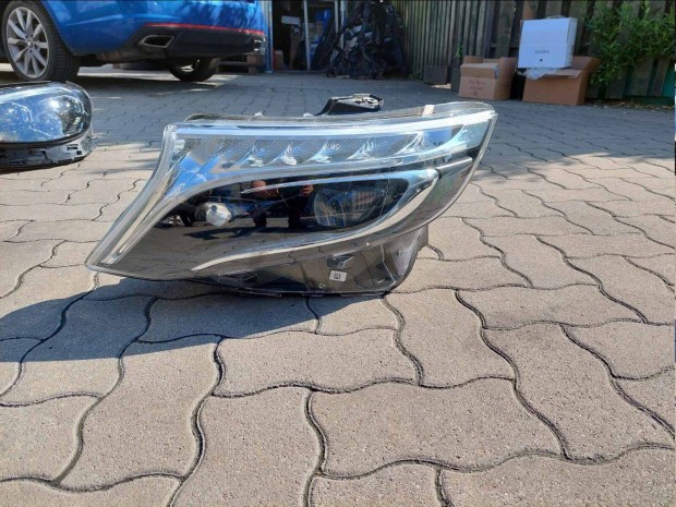 Mercedes Vito Fnyszr bal led w447 v-osztly elad