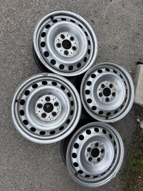 Mercedes Vito R16 5x112 lemez felni garnitúra