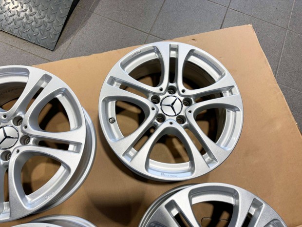 Mercedes Vito Viano 17" 5x112 alufelni eladó 17 coll A B C CLA