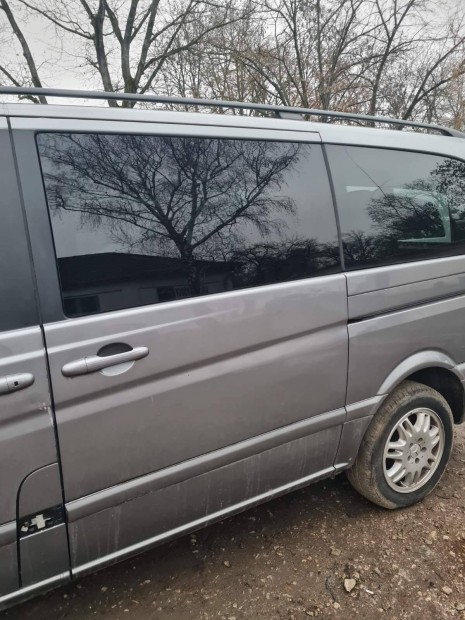 Mercedes Vito Viano 639 Bal tolajt