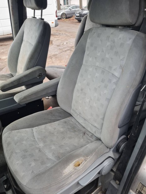 Mercedes Vito,Viano 639 Vezet oldali ls (Enyhn szakadt)