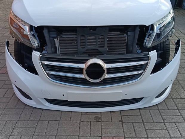 Mercedes Vito Viano V-class első lökhárító PDC üres 2014-2021