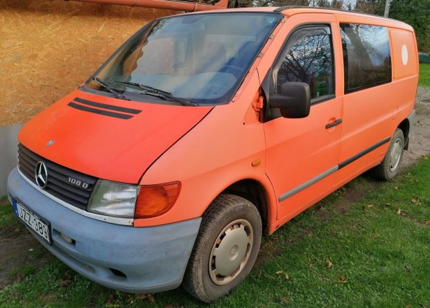 Mercedes Vito elad