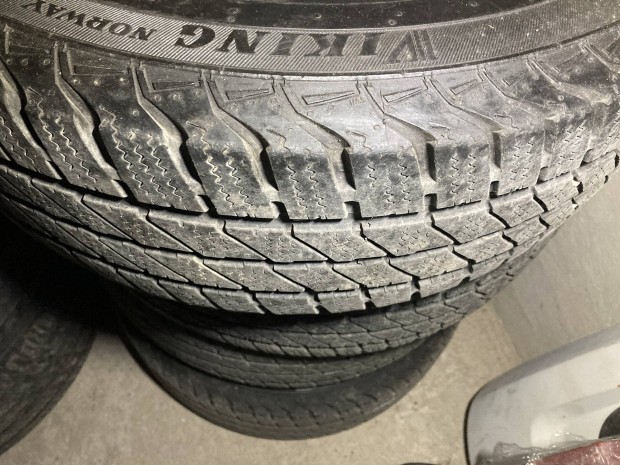 Mercedes Vito felni gumi