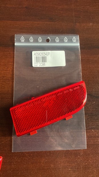 Mercedes Vito jobb h�ts� prizma A6398260540 elad�