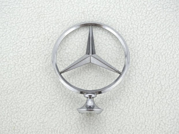 Mercedes W114 W115 els csillag emblma