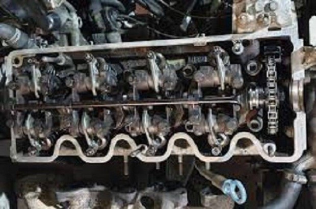 Mercedes W123 - E-class vezérműtengely eladó. Cikkszám:1020500801
