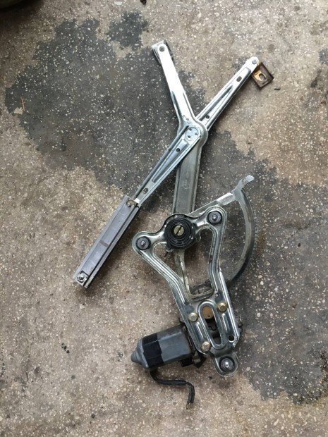 Mercedes W124 elektromos ablakemel� motor �s szerkezet jobbos