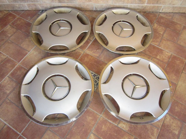 Mercedes W124 gyári dísztárcsa szett 15"