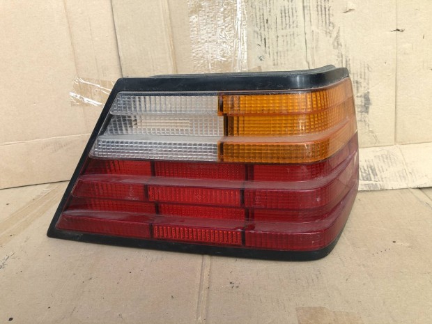 Mercedes W124 jobb hátsó lámpa